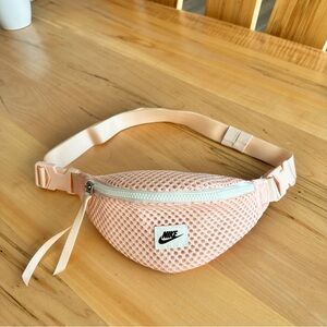 NIKE belt bag fanny pack